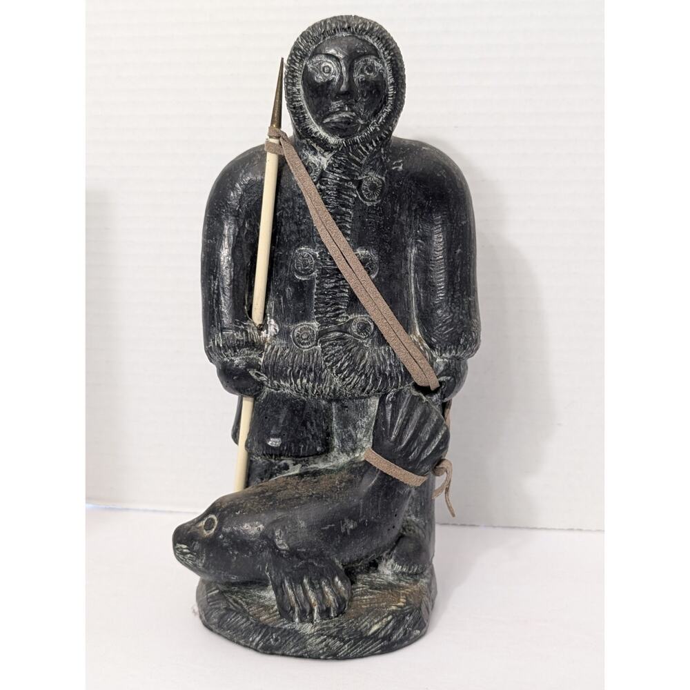 A Wolf Original Inuit Hunter Seal Figurine Sculpture Canada Wolf Sculptures Art